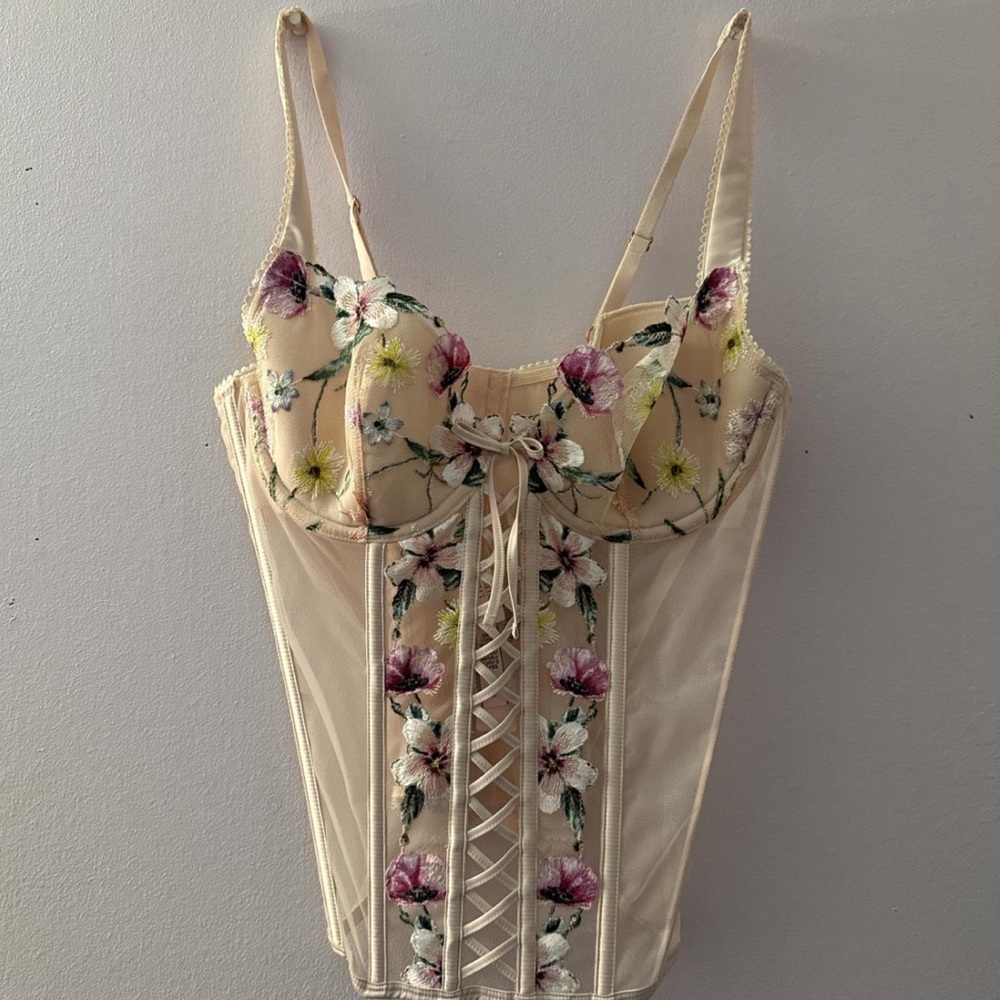Victoria Secret Floral Embroidered Lace Corset Top